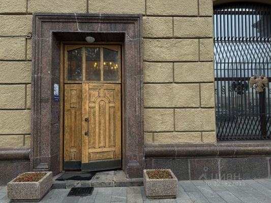 Сдам трехкомнатную (3-комн.) квартиру, Краснопресненская наб, 2/1, Москва г