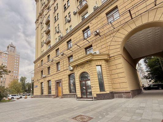Сдам трехкомнатную (3-комн.) квартиру, Краснопресненская наб, 2/1, Москва г