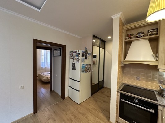 Продам трехкомнатную (3-комн.) квартиру, Еременко ул, 96/1, Ростов-на-Дону г