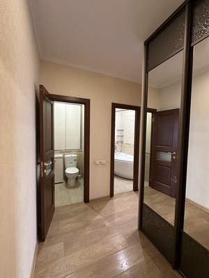 Продам трехкомнатную (3-комн.) квартиру, Еременко ул, 96/1, Ростов-на-Дону г