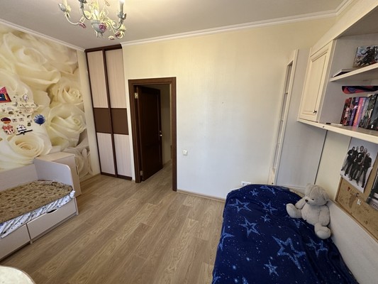 Продам трехкомнатную (3-комн.) квартиру, Еременко ул, 96/1, Ростов-на-Дону г