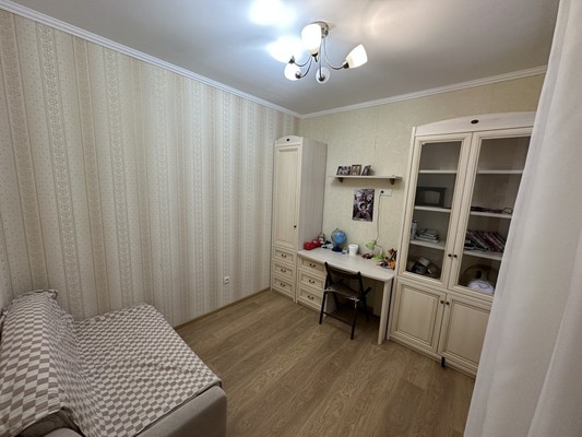 Продам трехкомнатную (3-комн.) квартиру, Еременко ул, 96/1, Ростов-на-Дону г