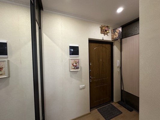 Продам трехкомнатную (3-комн.) квартиру, Еременко ул, 96/1, Ростов-на-Дону г