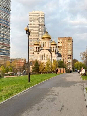 Продам однокомнатную (1-комн.) квартиру, Малахитовая ул, 13к1, Москва г