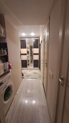 Продам трехкомнатную (3-комн.) квартиру, Лавриненко ул, 11к2, Москва г