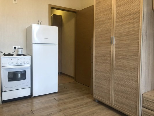 Продам однокомнатную (1-комн.) квартиру, Хохлова ул, 8, Гатчина г