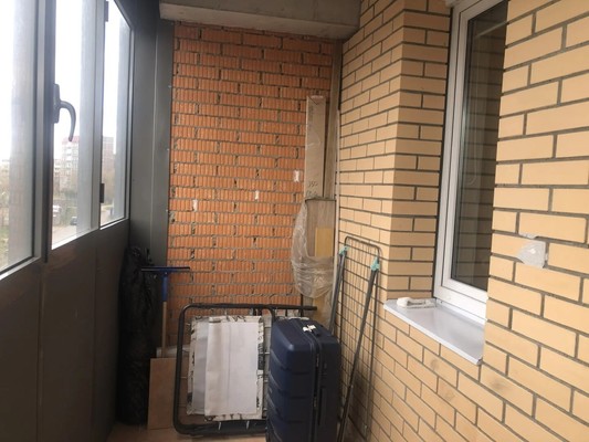 Продам однокомнатную (1-комн.) квартиру, Хохлова ул, 8, Гатчина г