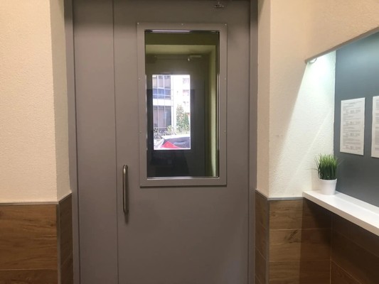 Продам однокомнатную (1-комн.) квартиру, Хохлова ул, 8, Гатчина г