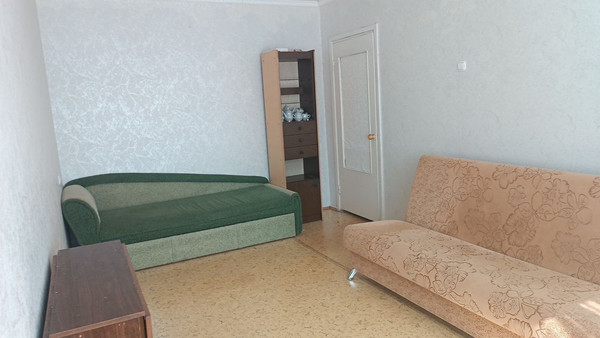 Продам двухкомнатную (2-комн.) квартиру, Шамиля Усманова ул, 27, Набережные Челны г