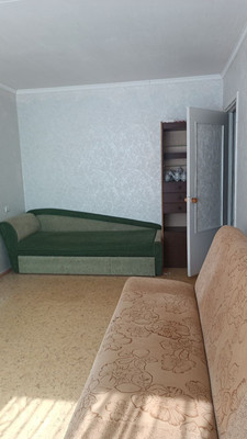 Продам двухкомнатную (2-комн.) квартиру, Шамиля Усманова ул, 27, Набережные Челны г