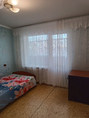 Продам двухкомнатную (2-комн.) квартиру, Шамиля Усманова ул, 27, Набережные Челны г