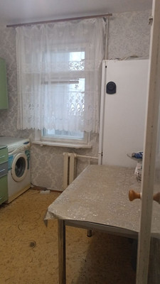 Продам двухкомнатную (2-комн.) квартиру, Шамиля Усманова ул, 27, Набережные Челны г