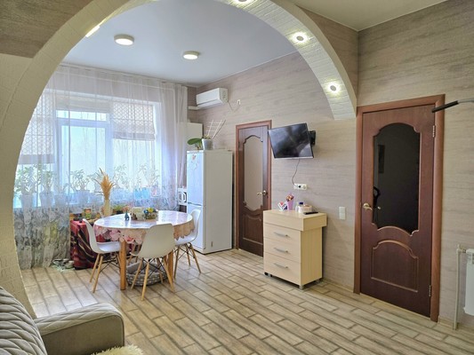 Продам двухкомнатную (2-комн.) квартиру, Балаклавская ул, 47а, Пионерское с