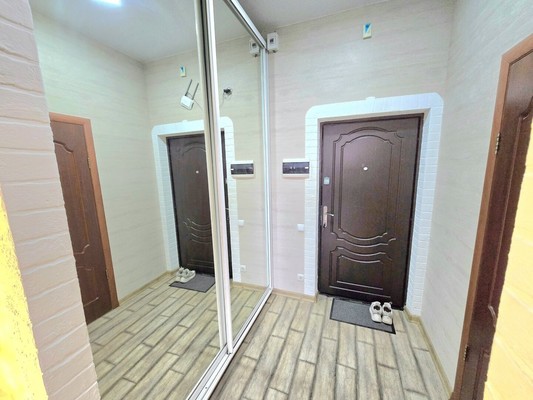 Продам двухкомнатную (2-комн.) квартиру, Балаклавская ул, 47а, Пионерское с