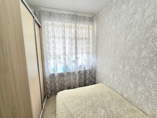 Продам двухкомнатную (2-комн.) квартиру, Балаклавская ул, 47а, Пионерское с