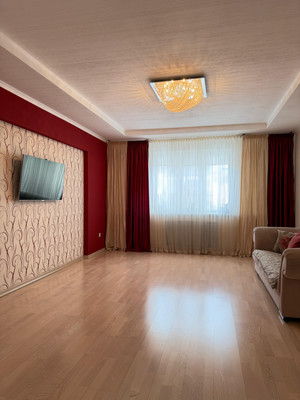 Продам трехкомнатную (3-комн.) квартиру, Московская ул, 7, Нальчик г