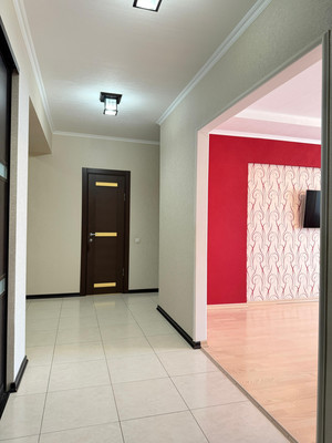 Продам трехкомнатную (3-комн.) квартиру, Московская ул, 7, Нальчик г