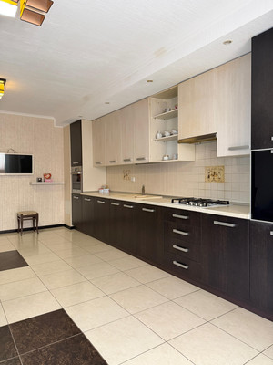 Продам трехкомнатную (3-комн.) квартиру, Московская ул, 7, Нальчик г