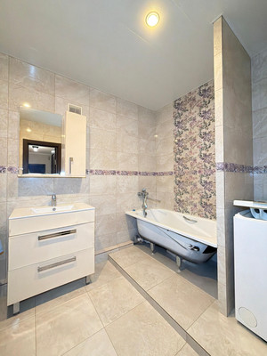 Продам трехкомнатную (3-комн.) квартиру, Московская ул, 7, Нальчик г