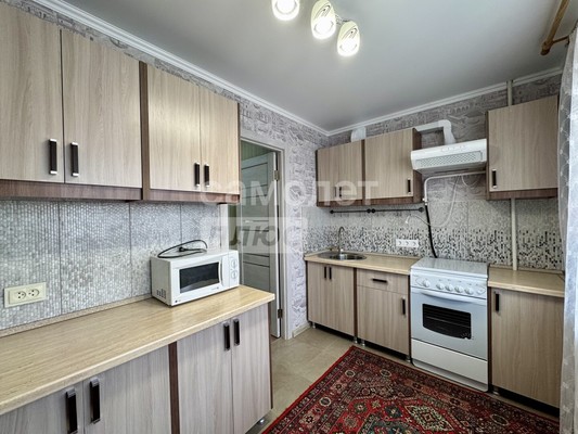Сдам двухкомнатную (2-комн.) квартиру, Победы ул, 279, Славянск-на-Кубани г