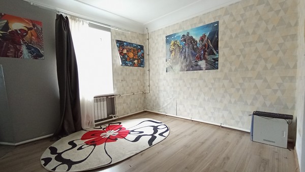 Продам трехкомнатную (3-комн.) квартиру, Черноморская ул, 10, Армавир г