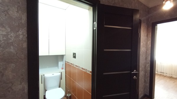 Продам трехкомнатную (3-комн.) квартиру, Черноморская ул, 10, Армавир г
