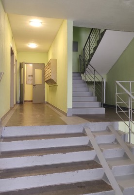 Продам трехкомнатную (3-комн.) квартиру, Горчакова ул, 1к2, Москва г