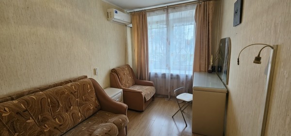Продам трехкомнатную (3-комн.) квартиру, Ленинский пр-кт, 138/5, Санкт-Петербург г