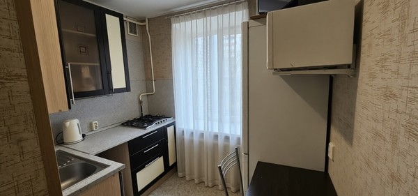 Продам трехкомнатную (3-комн.) квартиру, Ленинский пр-кт, 138/5, Санкт-Петербург г