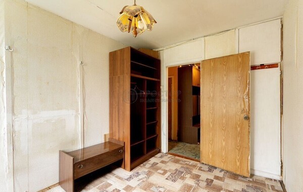 Продам двухкомнатную (2-комн.) квартиру, Ангарская ул, 3, Москва г