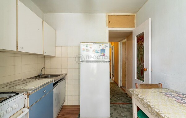 Продам двухкомнатную (2-комн.) квартиру, Ангарская ул, 3, Москва г