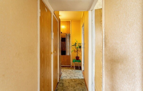 Продам двухкомнатную (2-комн.) квартиру, Ангарская ул, 3, Москва г