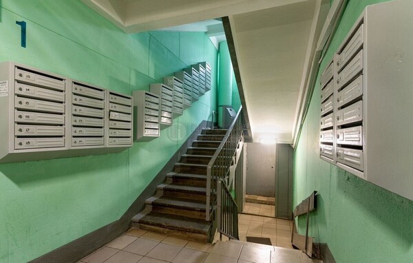 Продам двухкомнатную (2-комн.) квартиру, Ангарская ул, 3, Москва г