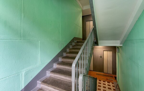 Продам двухкомнатную (2-комн.) квартиру, Ангарская ул, 3, Москва г