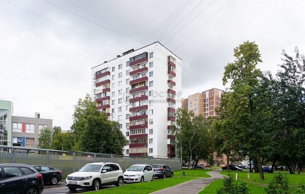 Продам двухкомнатную (2-комн.) квартиру, Ангарская ул, 3, Москва г