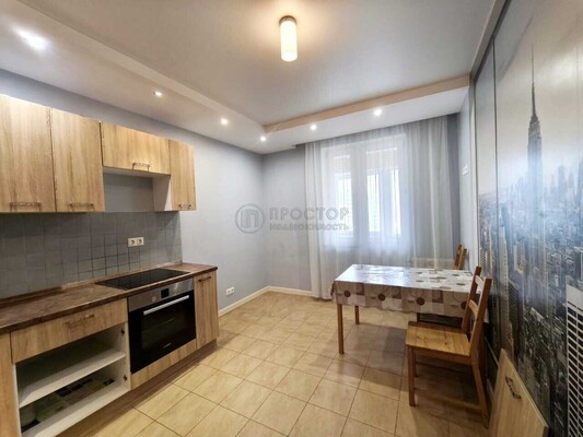 Продам двухкомнатную (2-комн.) квартиру, Красногорский б-р, 24, Красногорск г