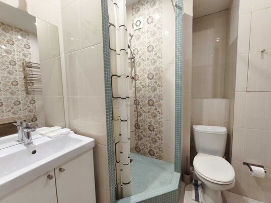 Продам двухкомнатную (2-комн.) квартиру, Красногорский б-р, 24, Красногорск г