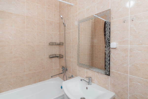 Продам трехкомнатную (3-комн.) квартиру, Георгия Величко ул, 13, Ханты-Мансийск г