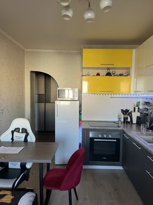 Продам однокомнатную (1-комн.) квартиру, Заречная ул, 37к8, Марусино д