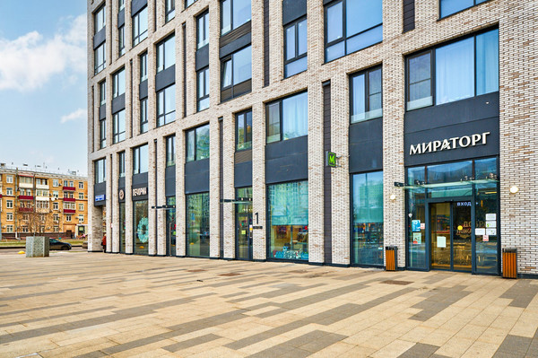 Продам трехкомнатную (3-комн.) квартиру, Новочерёмушкинская ул, 17, Москва г