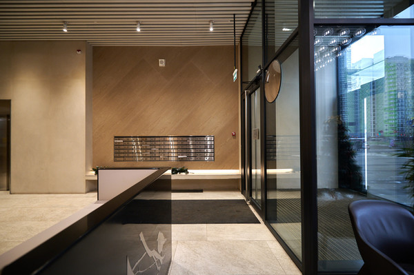 Продам трехкомнатную (3-комн.) квартиру, Новочерёмушкинская ул, 17, Москва г