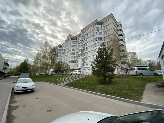 Продам двухкомнатную (2-комн.) квартиру, Адмирала Лазарева ул, 52, Москва г