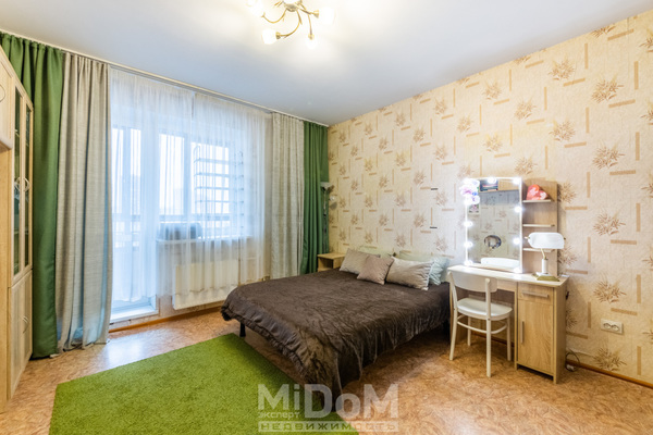 Продам трехкомнатную (3-комн.) квартиру, Арсенальная ул, 1, Новое Девяткино д