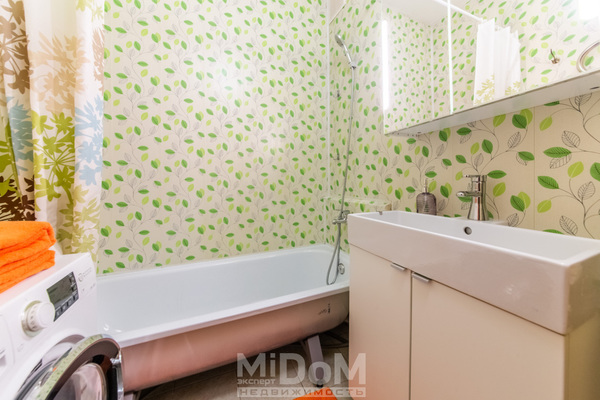 Продам трехкомнатную (3-комн.) квартиру, Арсенальная ул, 1, Новое Девяткино д