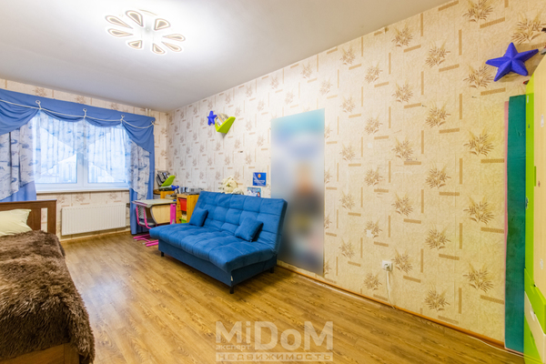 Продам трехкомнатную (3-комн.) квартиру, Арсенальная ул, 1, Новое Девяткино д