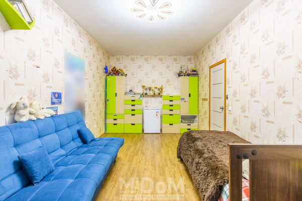 Продам трехкомнатную (3-комн.) квартиру, Арсенальная ул, 1, Новое Девяткино д