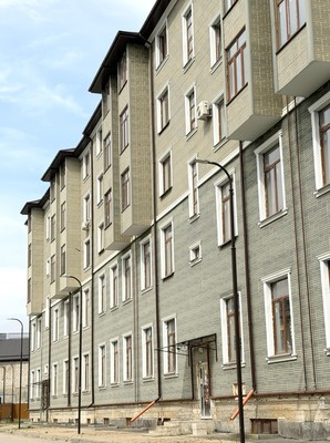 Продам двухкомнатную (2-комн.) квартиру, Каменская ул, 100к4, Кенже с