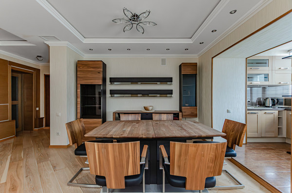 Продам трехкомнатную (3-комн.) квартиру, Меридианная ул, 3а, Казань г