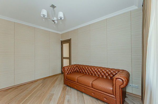 Продам трехкомнатную (3-комн.) квартиру, Меридианная ул, 3а, Казань г