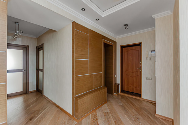 Продам трехкомнатную (3-комн.) квартиру, Меридианная ул, 3а, Казань г